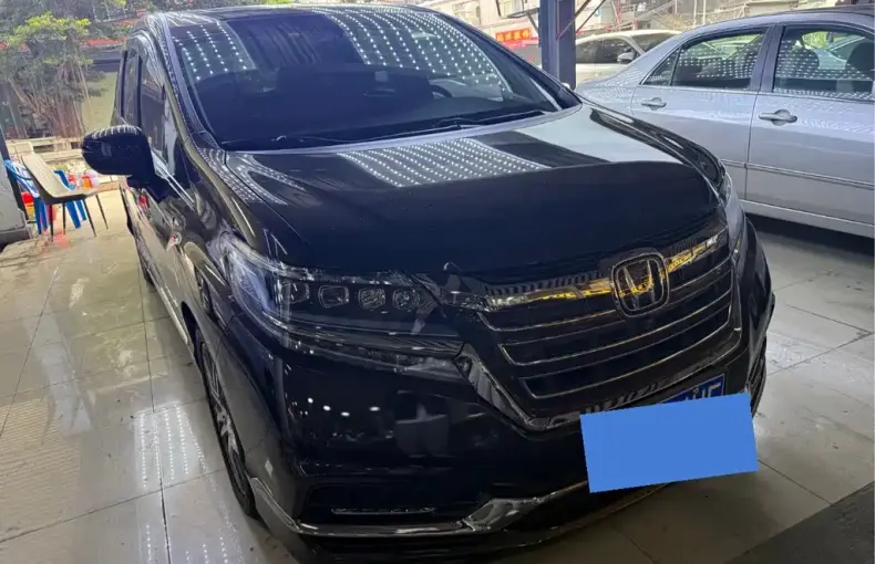 Honda Elysion 2020 из Китая