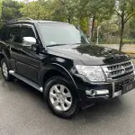 Mitsubishi Pajero (Import) 2015 из Китая