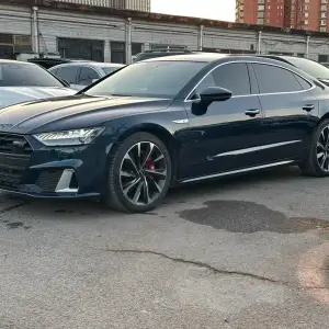 Audi A7L 2022 из Китая