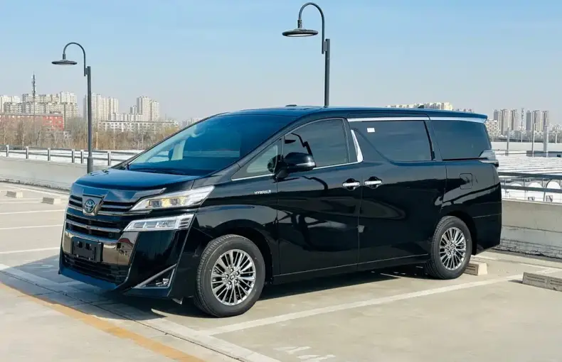 Toyota Vellfire 2021 из Китая