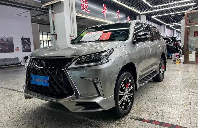 Lexus LX 2019 из Китая