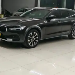 Volvo V90 2021 250 л.с. из Китая