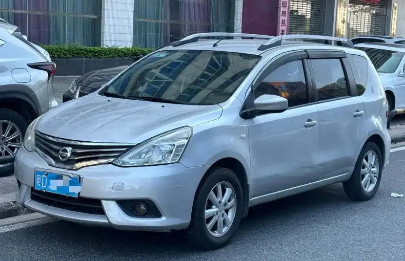 Nissan Livina 2014 из Китая