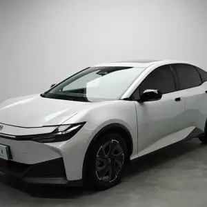 Toyota bZ3 2023 из Китая
