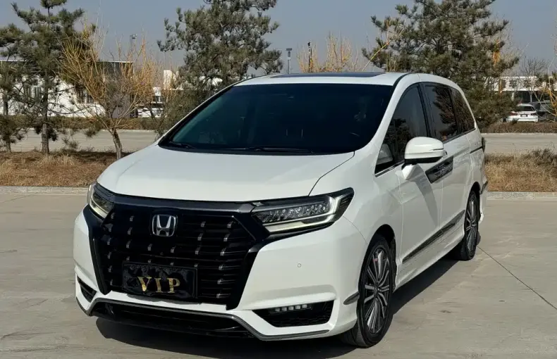 Honda Elysion 2022 из Китая