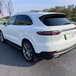 Porsche Cayenne Hybrid 2022 386 л.с. из Китая