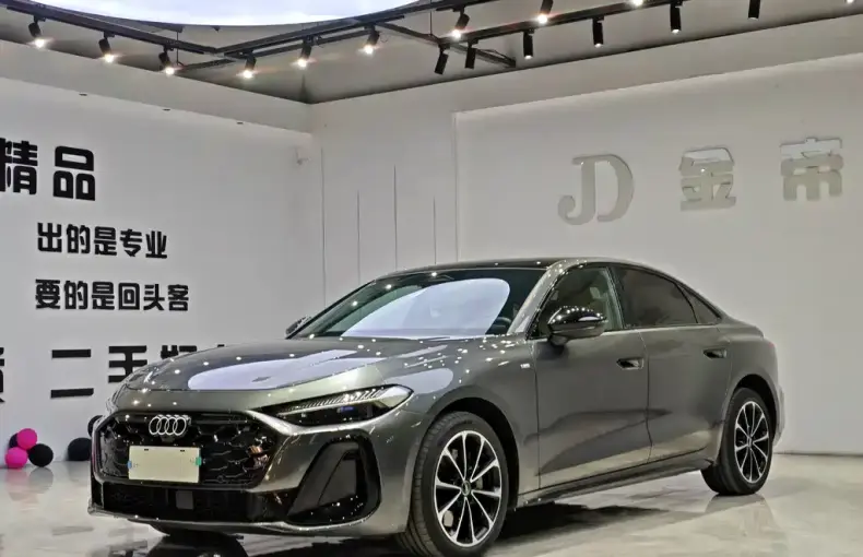 Audi 奥迪A5L 2025 из Китая