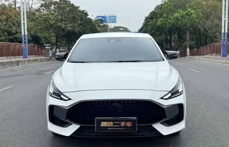 MG MG5 2022 из Китая