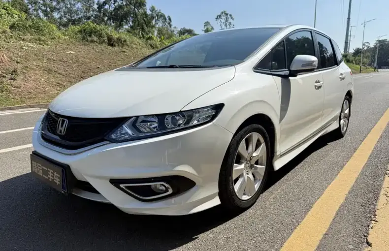 Honda Jade 2016 из Китая