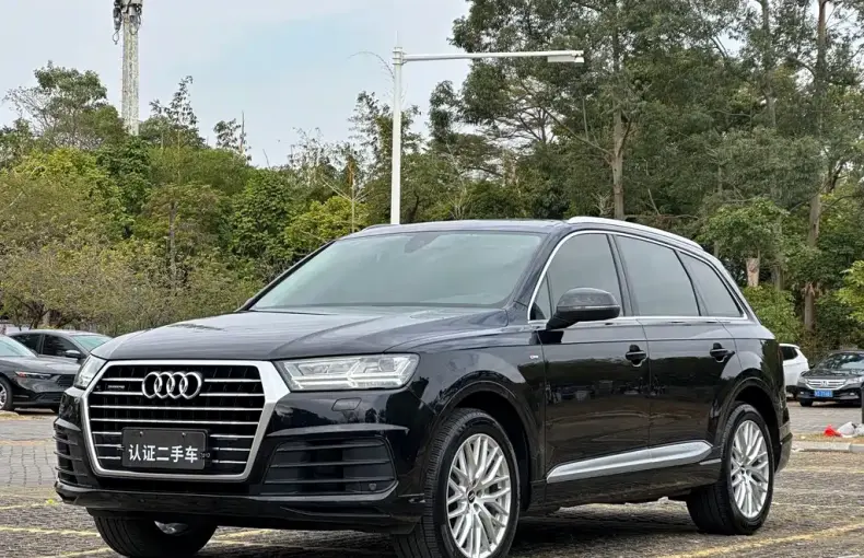 Audi Q7 2019 из Китая