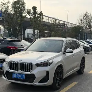 BMW X1 2024 204 л.с. 204 л.с. 204 л.с. 204 л.с. из Китая