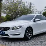 Volvo S60 2020 245 л.с. из Китая