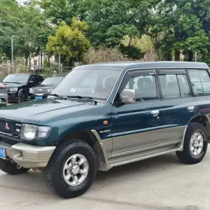Mitsubishi Pajero (Import) 1996 лот 57738615 из Китая