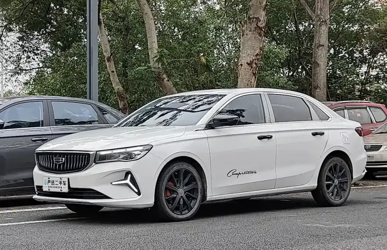 Geely Emgrand 2023 из Китая