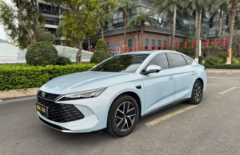 BYD Qin L 2025 из Китая