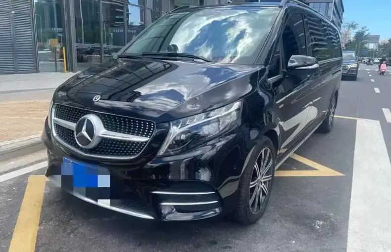 Mercedes-Benz V-Class 2023 из Китая
