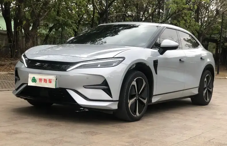BYD L EV 2024 из Китая