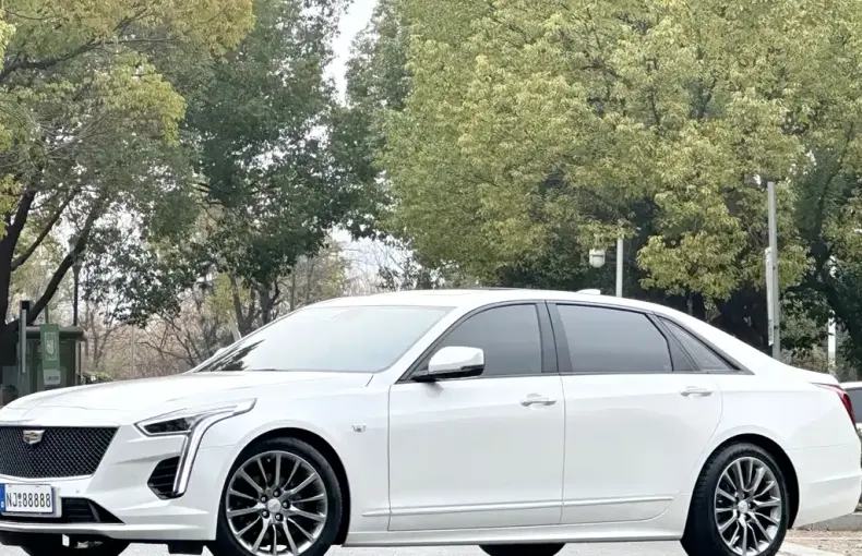 Cadillac CT6 2023 из Китая