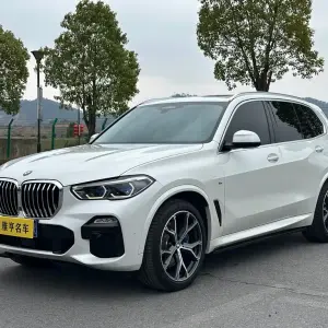 BMW X5 (Import) 2022 из Китая