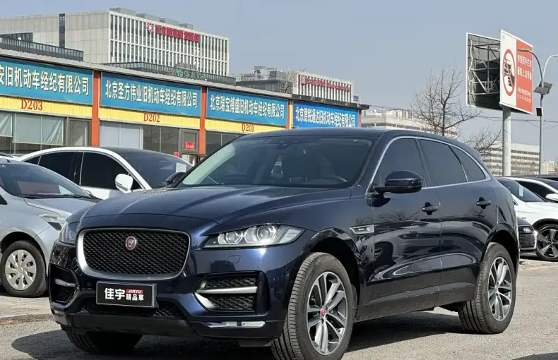 Jaguar F-PACE 2017 из Китая