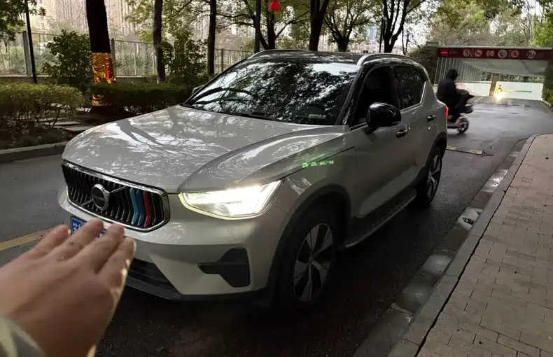 Volvo XC40 2023 из Китая
