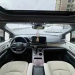 Toyota Granvia 2024 из Китая