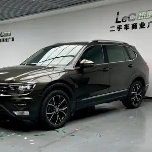 Volkswagen Tiguan L 2017 из Китая