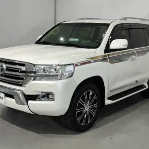 Toyota Land Cruiser 2017 из Китая