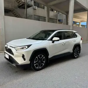Toyota RAV4 2020 из Китая