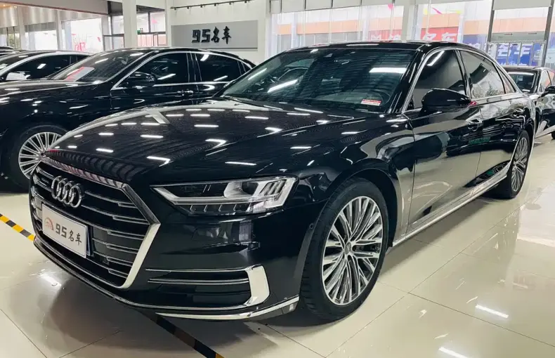 Audi A8 2020 из Китая