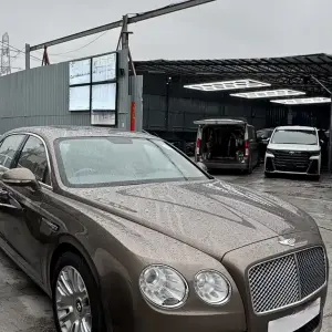 Bentley Flying Spur 2015 626 л.с. из Китая