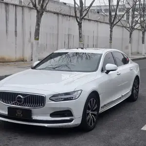 Volvo S90 2021 250 л.с. — лот 57770384 из Китая