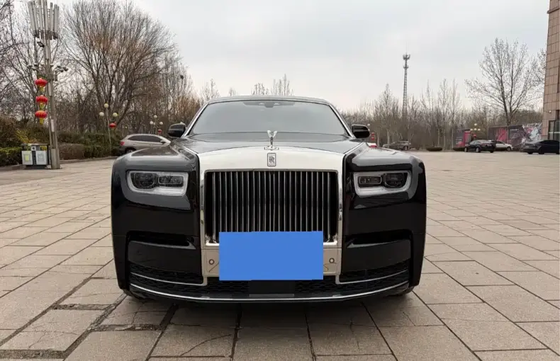 Rolls-Royce Phantom 2021 из Китая