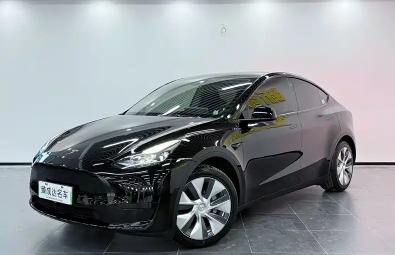 Tesla Model Y 2023 из Китая