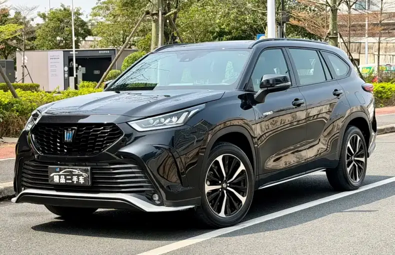 Toyota Crown Kluger 2024 из Китая