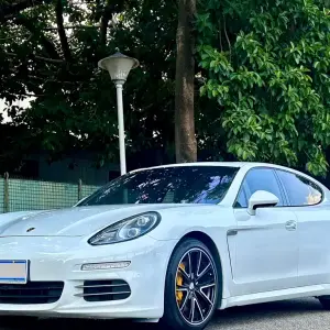Porsche Panamera 2015 из Китая