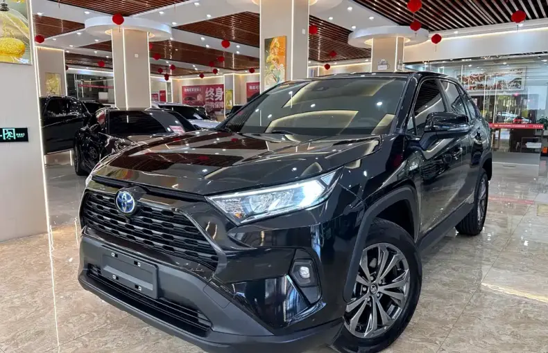 Toyota RAV4 2024 из Китая