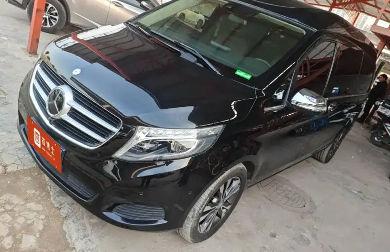 Mercedes-Benz V-Class 2017 из Китая
