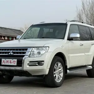 Mitsubishi Pajero (Import) 2018 лот 57800250 из Китая