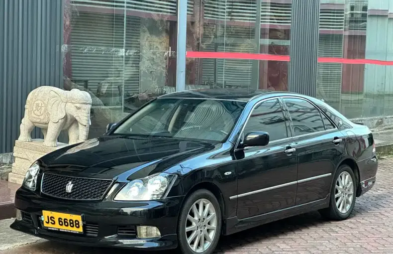 Toyota Crown 2005 из Китая