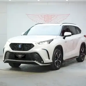 Toyota Crown Kluger 2023 из Китая