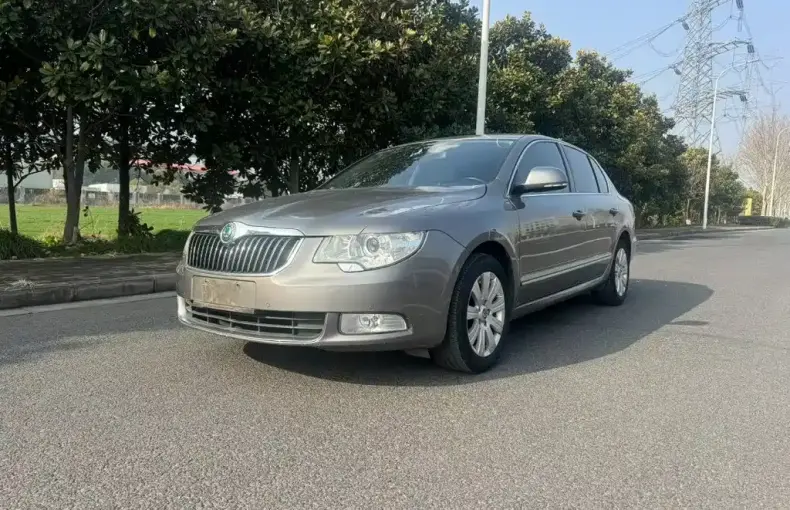 Skoda Superb 2013 из Китая