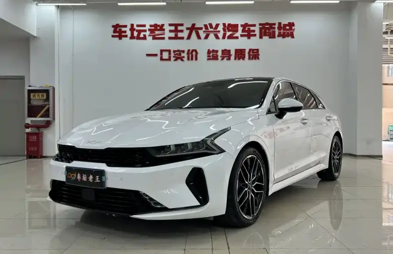 Kia K5 2022 из Китая