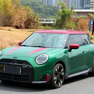 MINI 电动MINI JCW 2025 из Китая