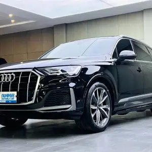 Audi Q7 2023 265 л.с. 265 л.с. 265 л.с. 265 л.с. из Китая