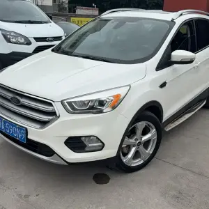 Ford Kuga 2018 181 л.с. из Китая