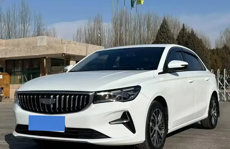 Geely Emgrand 2025 из Китая