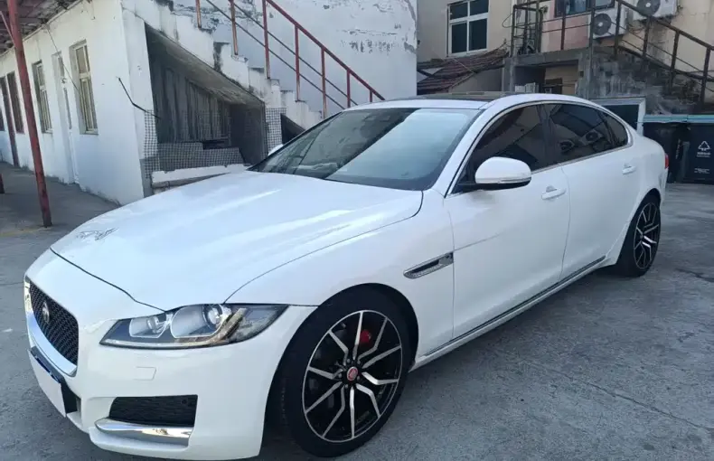 Jaguar XFL 2017 из Китая