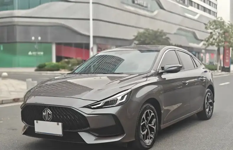 MG MG5 2022 из Китая