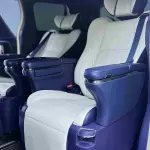 Toyota Alphard 2011 из Китая